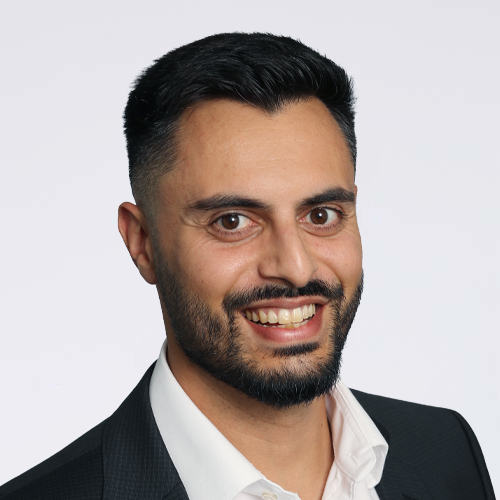 Roshan DykesAssociate